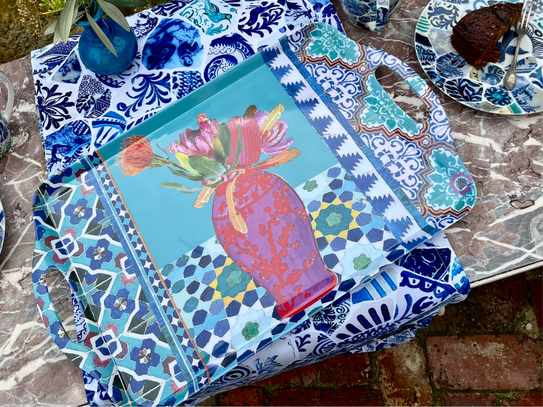 Tray Melamine Vase on Turquoise