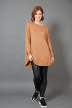 Load image into Gallery viewer, Cleo Jumper - Caramel
