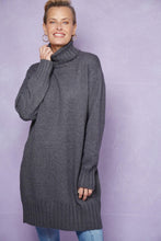 Load image into Gallery viewer, Garland Oversize Jumper - Raven
